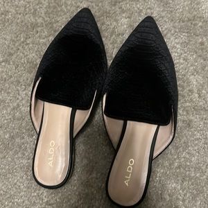 Aldo size 8 slip on black mules/loafers